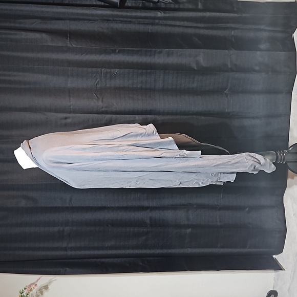 Grey open frontlong front cardigan - Picture 3 of 4